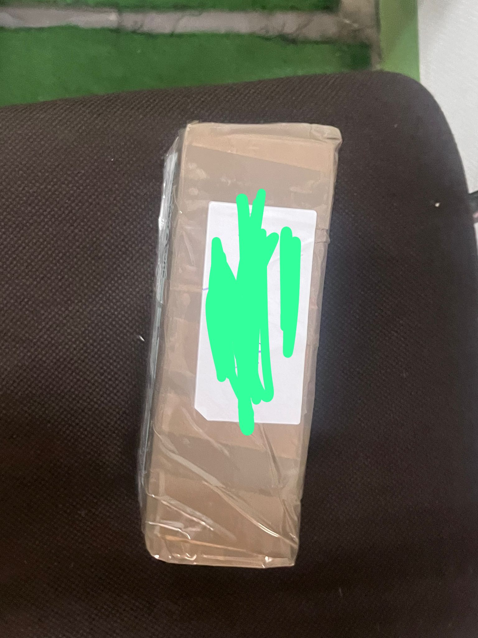 طرود تم توصيلها إلى آدرار